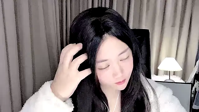 sisibaby20266 online show from March 25, 3:51 pm