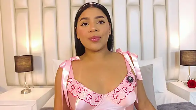 lilly williamss online show from April 15, 3:46 am