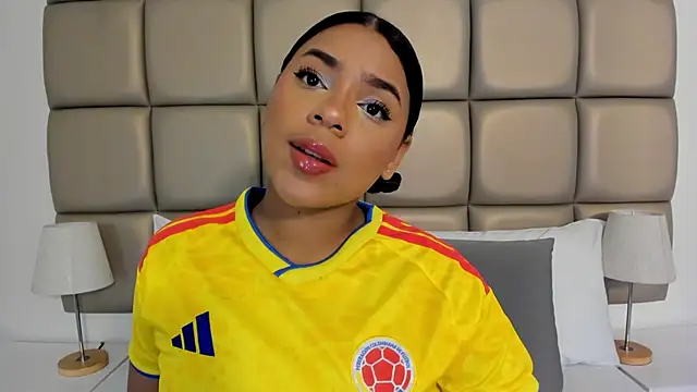 lilly williamss online show from June 12, 4:11 am