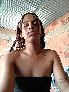 Snapshot of Dirty_Salome2 chatting on July 7, 2:21 pm Dirty Salome2 online show from July 7, 2:21 pm