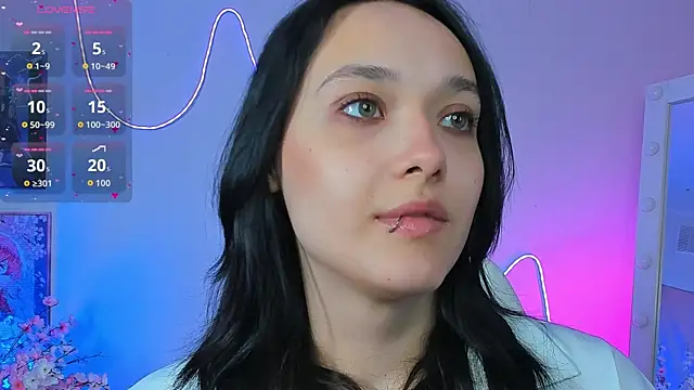 DarcyBlackwood online show from May 2, 1:21 am