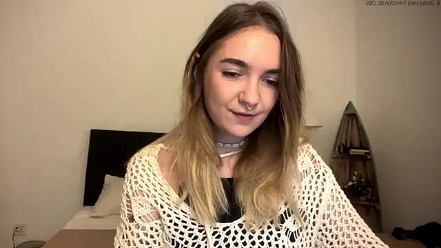 RoxyWet online show from April 26, 1:42 pm