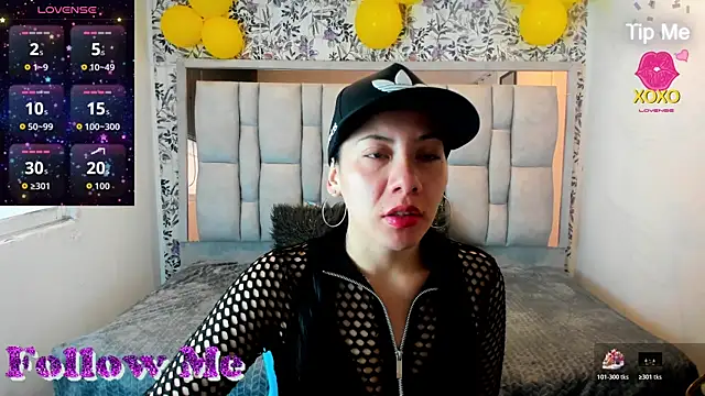 Snapshot of Abril_Fox__ chatting on June 22, 12:13 pm Abril Fox online show from June 22, 12:13 pm