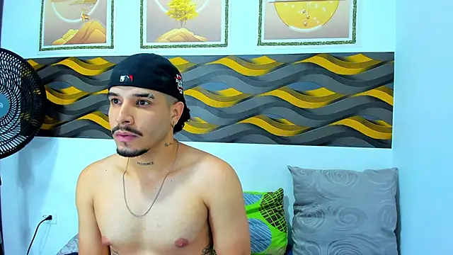Leon Hotx online show from April 22, 6:42 pm