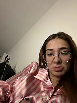 Snapshot of MiilaStarr chatting on March 12, 6:58 pm MiilaStarr online show from March 12, 6:58 pm