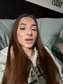 Snapshot of MiilaStarr chatting on March 14, 12:39 am MiilaStarr online show from March 14, 12:39 am