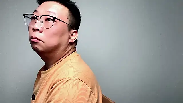 shentong0312 online show from March 14, 5:18 pm