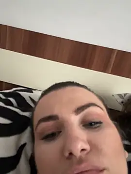 SweetCurvess online show from March 22, 3:37 pm