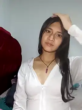 Snapshot of KarolaMendez chatting on June 1, 12:45 am KarolaMendez online show from June 1, 12:45 am