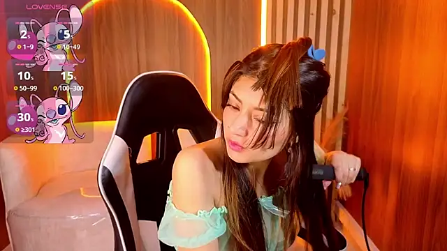 Lia queen tx online show from April 22, 2:58 am