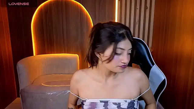 Snapshot of Lia_queen_tx chatting on May 16, 3:14 am Lia queen tx online show from May 16, 3:14 am
