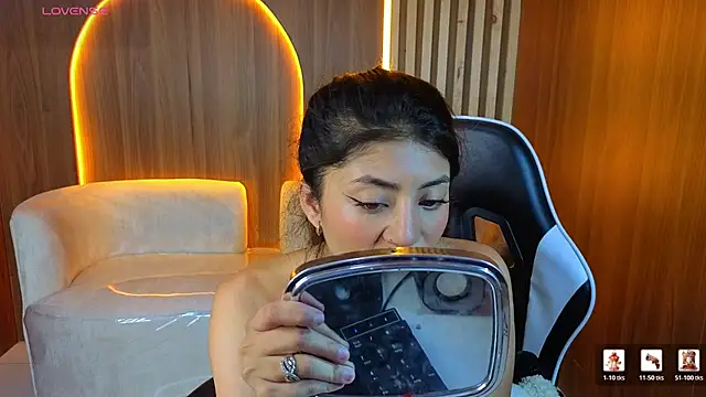 Snapshot of Lia_queen_tx chatting on July 30, 3:16 am Lia queen tx online show from July 30, 3:16 am