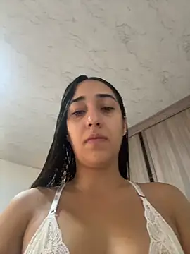 Snapshot of isabellaHill2 chatting on June 5, 4:56 pm isabellaHill2 online show from June 5, 4:56 pm