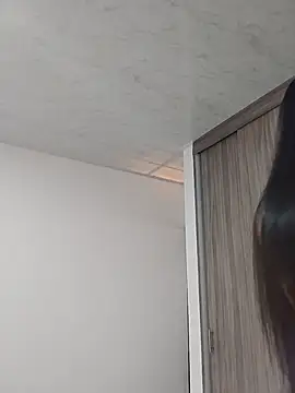 Snapshot of isabellaHill2 chatting on July 18, 7:50 pm isabellaHill2 online show from July 18, 7:50 pm