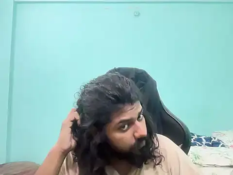 Snapshot of abhinaxx chatting on April 5, 9:39 am abhinaxx online show from April 5, 9:39 am