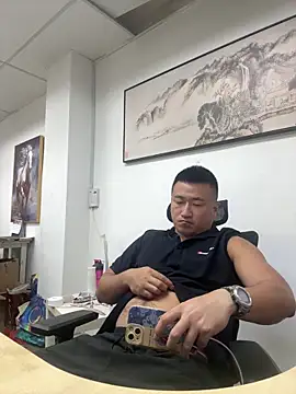 Snapshot of Cunzhangshibage02 chatting on May 1, 4:28 am Cunzhangshibage02 online show from May 1, 4:28 am