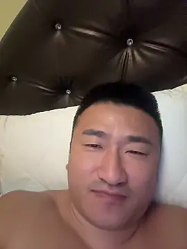 Snapshot of Cunzhangshibage02 chatting on May 12, 12:35 pm Cunzhangshibage02 online show from May 12, 12:35 pm