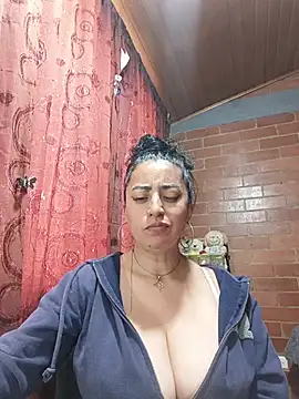 Snapshot of Alexandrina chatting on February 19, 7:21 pm Alexandrina online show from February 19, 7:21 pm