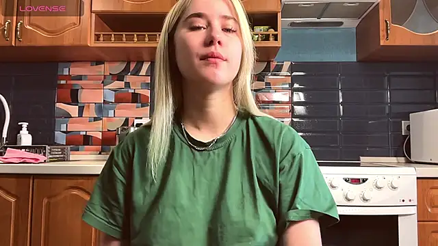 ivygenesis online show from April 27, 3:15 am