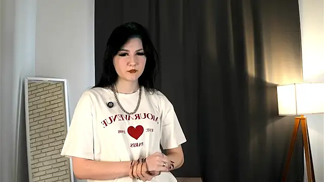 JohnaDoria online show from March 14, 5:02 am