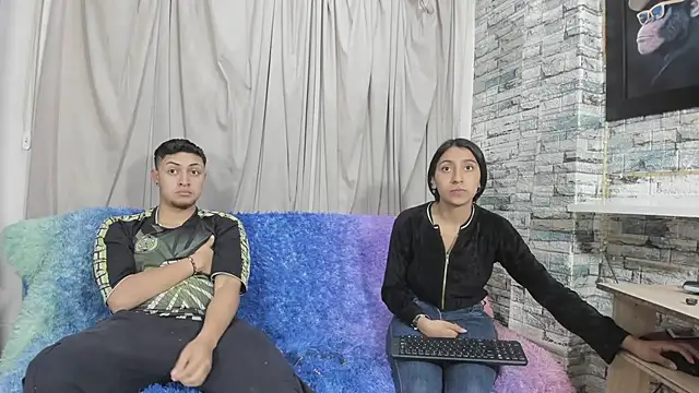 Snapshot of NoahAndBunny chatting on May 11, 12:55 pm NoahAndBunny online show from May 11, 12:55 pm
