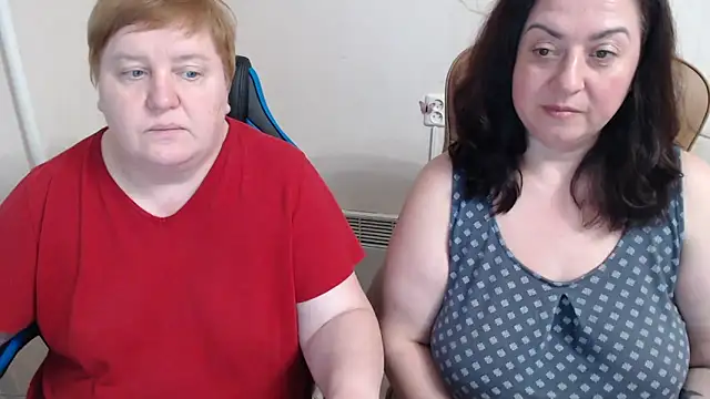 Snapshot of Lindy-Jeanie chatting on March 21, 9:07 pm Lindy-Jeanie online show from March 21, 9:07 pm