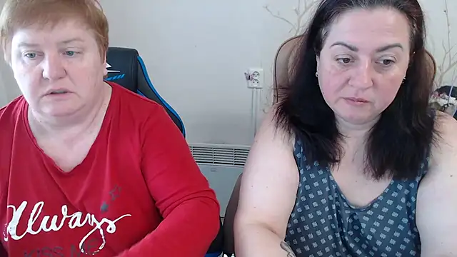 Snapshot of Lindy-Jeanie chatting on March 29, 7:19 am Lindy-Jeanie online show from March 29, 7:19 am