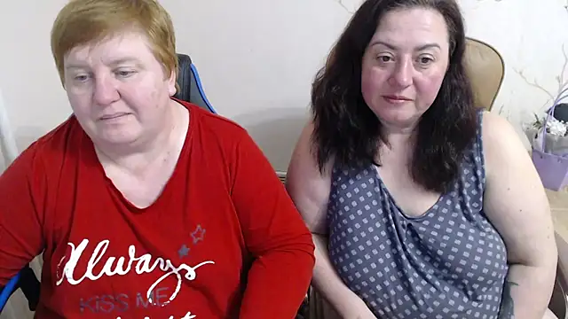 Snapshot of Lindy-Jeanie chatting on March 31, 5:46 pm Lindy-Jeanie online show from March 31, 5:46 pm