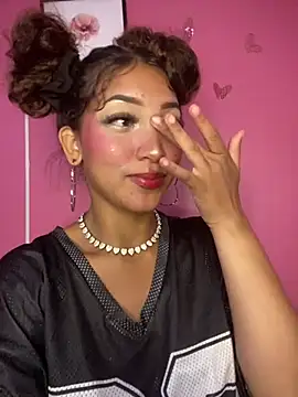 NaughtyLatinaxxx online show from April 6, 8:43 pm