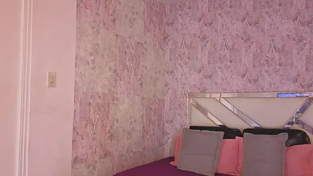 april summer  online show from April 29, 7:53 pm