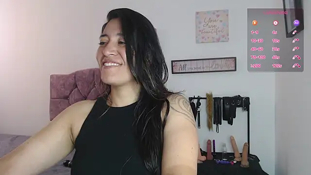 Snapshot of violeta_scott chatting on June 20, 2:20 pm violeta scott online show from June 20, 2:20 pm