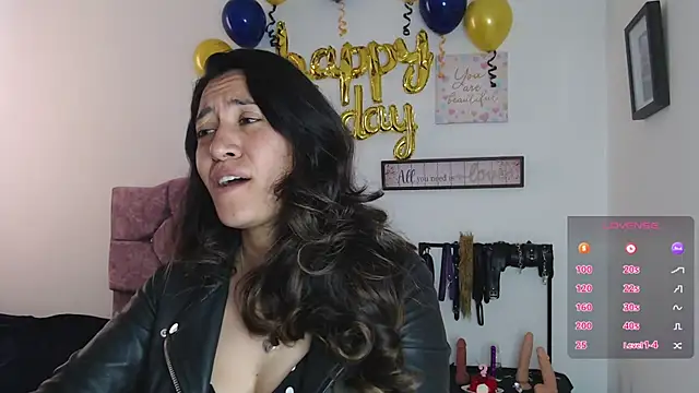 Snapshot of violeta_scott chatting on June 30, 2:40 pm violeta scott online show from June 30, 2:40 pm