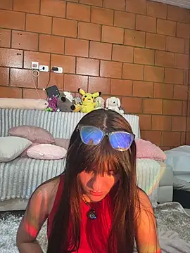 xayah cute online show from May 5, 5:37 am