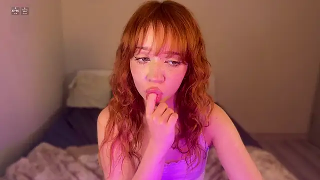 JuicySweetBliss online show from June 15, 9:39 pm