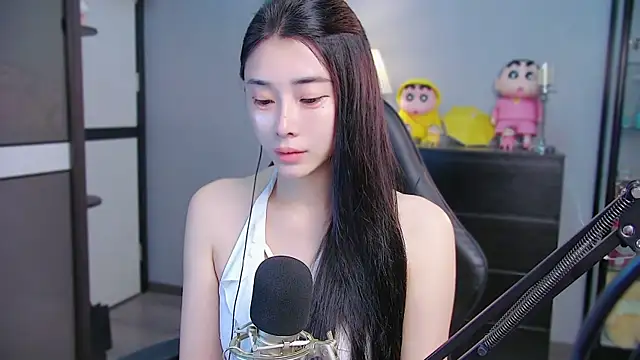 Snapshot of XiaoYuBao- chatting on June 22, 4:37 pm XiaoYuBao- online show from June 22, 4:37 pm