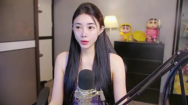 Snapshot of XiaoYuBao- chatting on July 7, 2:43 pm XiaoYuBao- online show from July 7, 2:43 pm