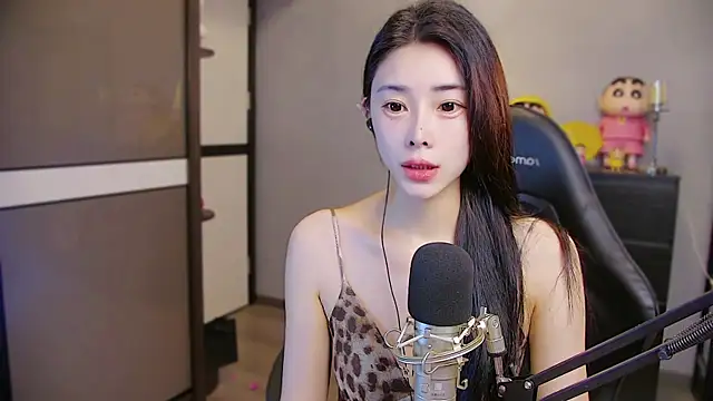 Snapshot of XiaoYuBao- chatting on July 29, 3:21 pm XiaoYuBao- online show from July 29, 3:21 pm