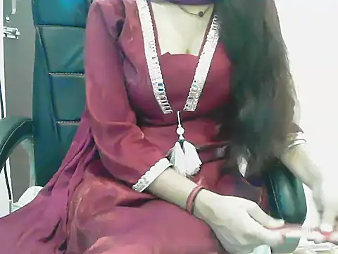 Snapshot of ragini_bby chatting on June 18, 4:35 am ragini bby online show from June 18, 4:35 am