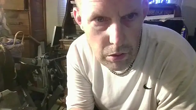 Snapshot of strokingjoe14585 chatting on May 26, 11:34 pm strokingjoe14585 online show from May 26, 11:34 pm