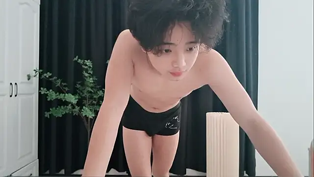 ZH-HUAHUA online show from March 15, 6:30 am