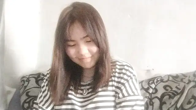 CuteAngell online show from March 23, 8:18 am