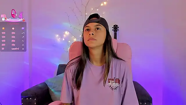 owenfoxx online show from April 17, 2:09 pm