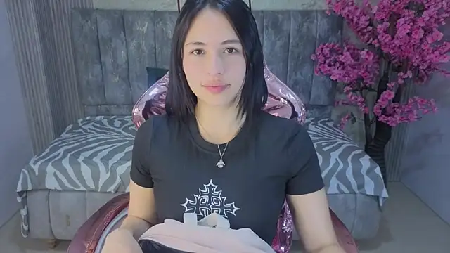 Snapshot of bonnie_1s chatting on May 21, 1:29 pm bonnie 1s online show from May 21, 1:29 pm