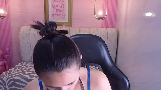 Snapshot of bonnie_1s chatting on June 6, 12:21 pm bonnie 1s online show from June 6, 12:21 pm
