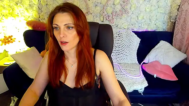 FireFoxxxxxy online show from April 23, 1:02 pm