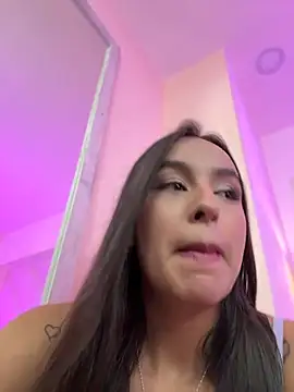 Snapshot of AliciaRoux chatting on July 30, 6:07 pm AliciaRoux online show from July 30, 6:07 pm