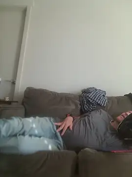 yourMasterisBored online show from April 21, 3:17 pm