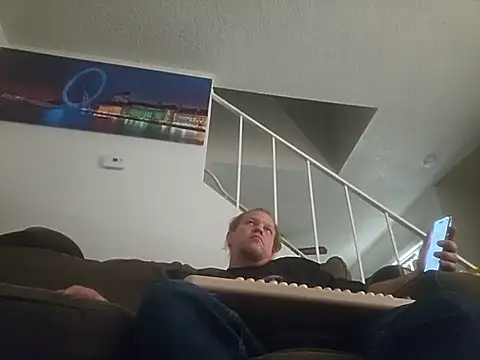 yourMasterisBored online show from July 1, 4:18 pm