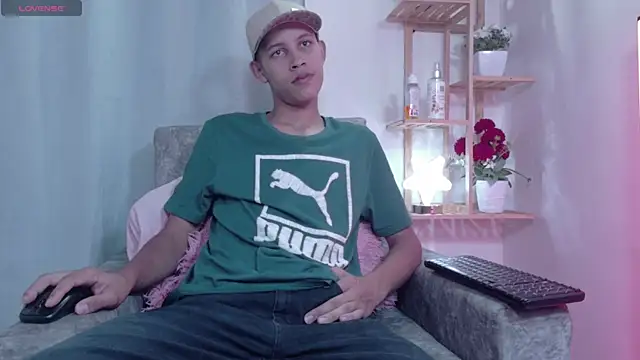 Noirvynn online show from April 20, 11:17 pm