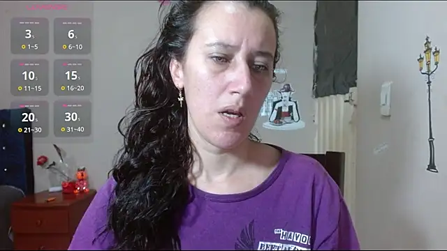 Snapshot of Mariam_wish chatting on May 14, 4:58 pm Mariam wish online show from May 14, 4:58 pm